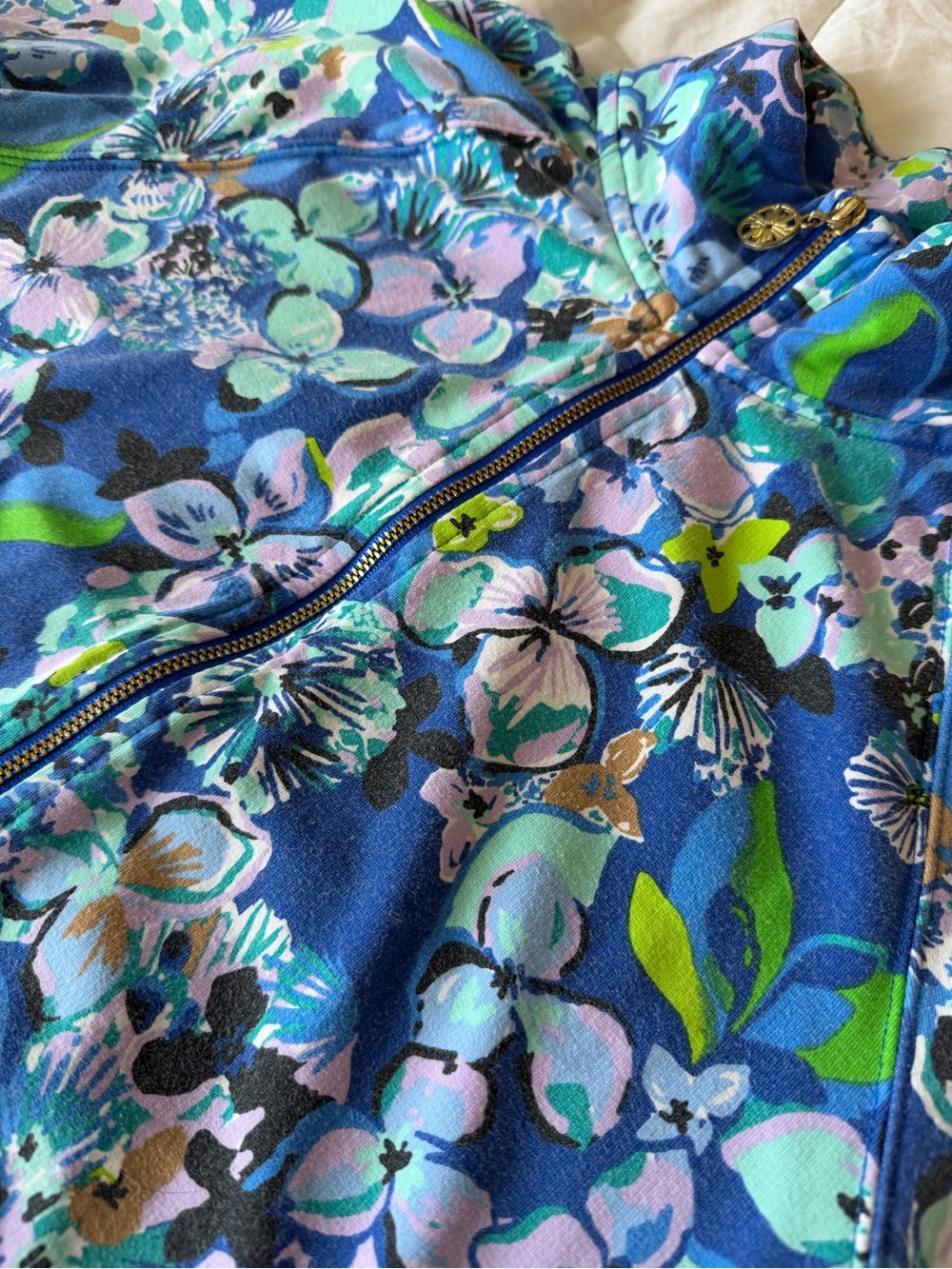 Women’s Floral Blue Zip-Front jacket